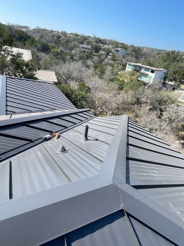Best Time of Year to Replace a Roof in Central Texas
